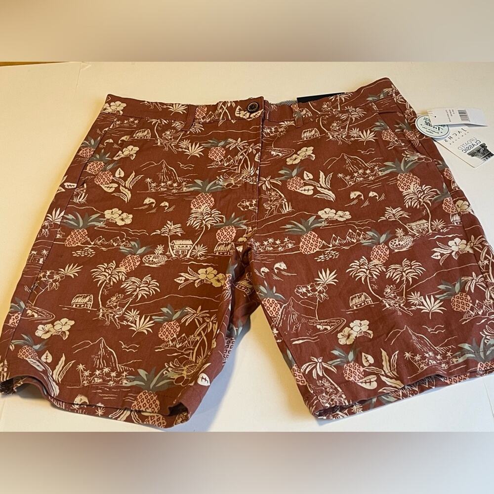 NWT Jachs NY Classic Khaki Twill Hawaii Print Bleecker Shorts - 32" Waist